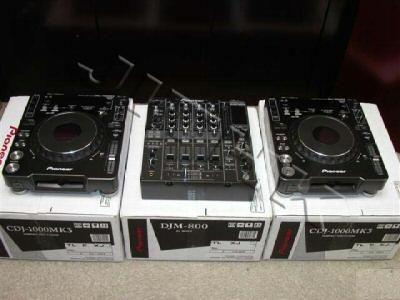 2x PIONEER CDJ-1000MK3 &amp; 1x DJM-800 MIXER DJ PACKAGE