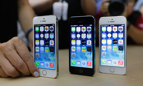 Brand nieuwe originele ontgrendeld smartphones. 

Apple iPhone 5S 16GB, 32GB en 64GB. 

Samsung 